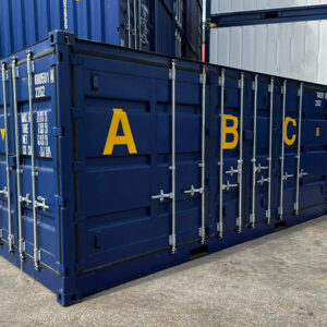 20-Fuß-Seecontainer „Open Side“ mit Auffangwanne