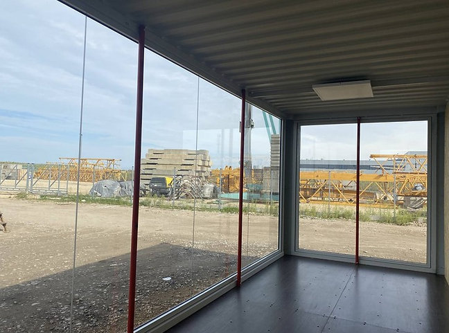 Verglaster Ausstellungscontainer – Bild 10