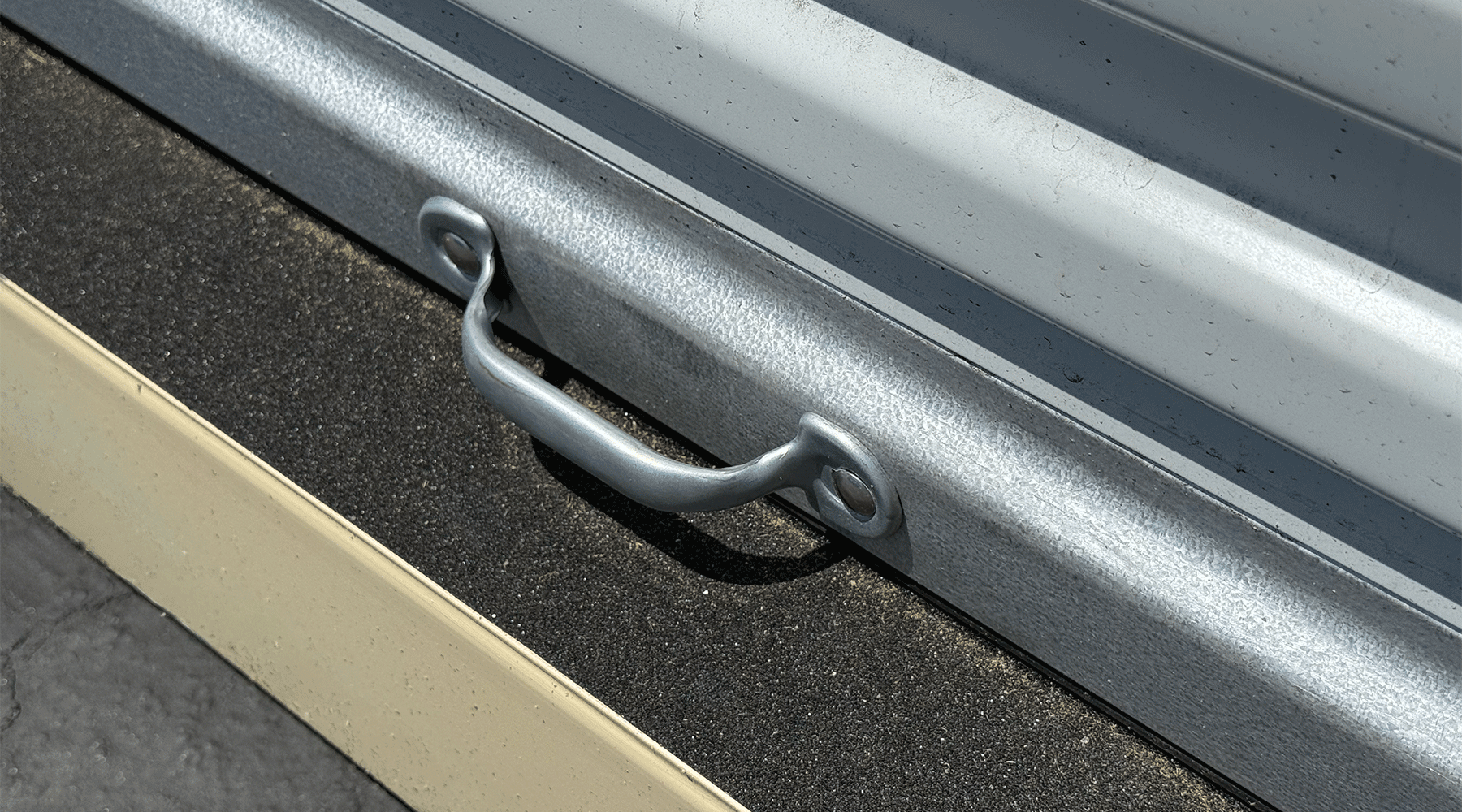 30-Fuß-Lagercontainer (generalüberholt) mit Rolltor – Bild 3