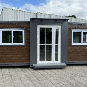Mobiler Container – Tiny House mit zwei Schlafzimmern und Küche, Modell 2024