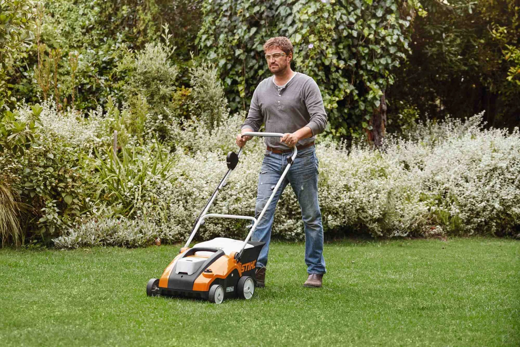 STIHL Akku-Vertikutierer RLA 240 ohne Akku und Ladegerät – Bild 4
