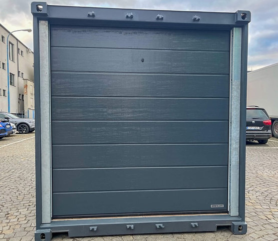 20-Fuß-Transportcontainer mit Garagen-Sektionaltoren – Bild 10
